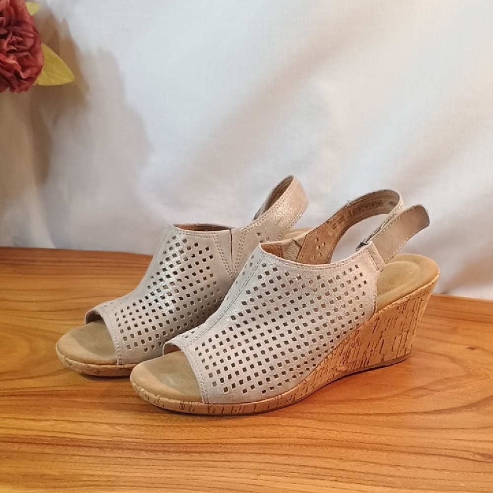 Women's Rockport Wedge Briah Perforated Sandal In Multi khaki Leather
